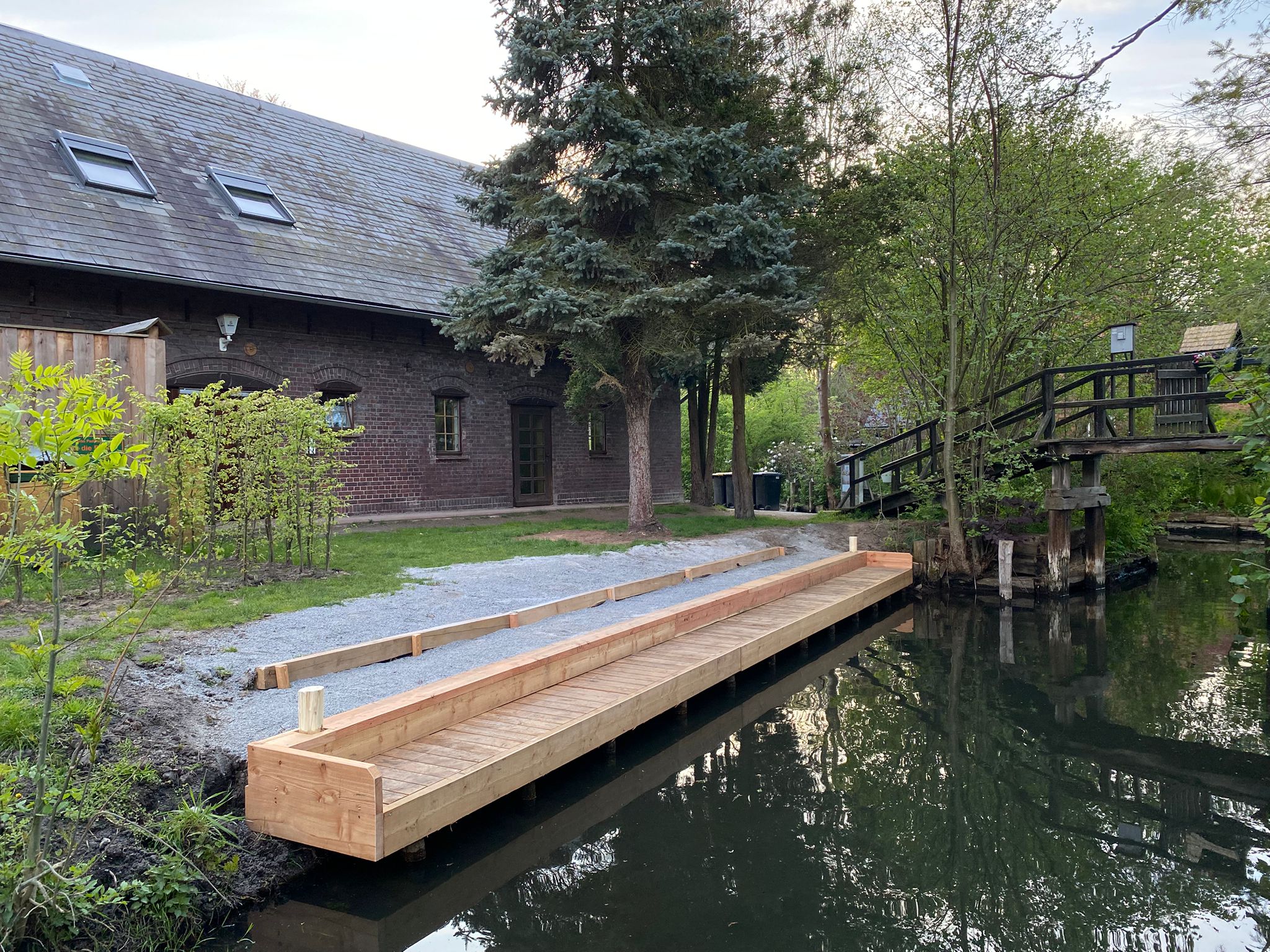 Kahnanlegestellen